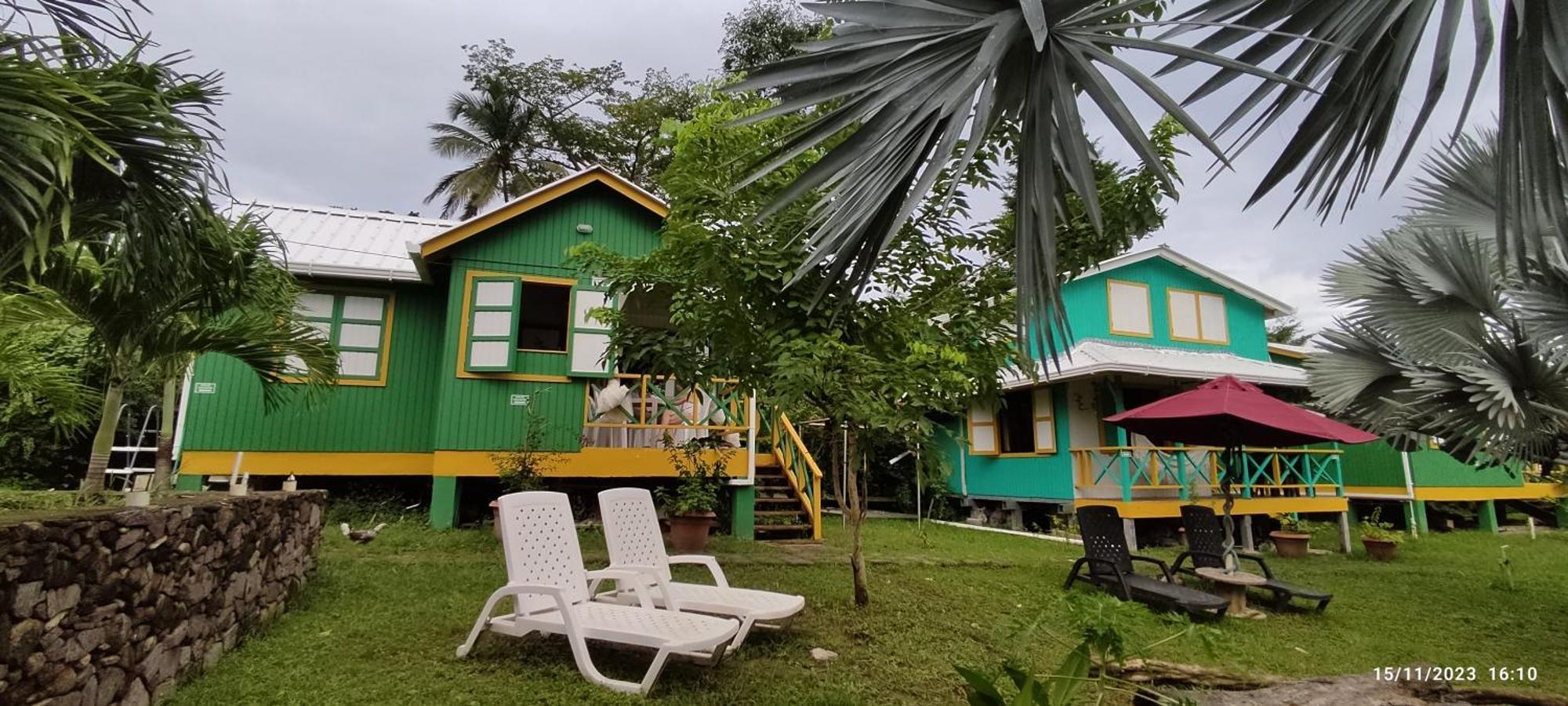 Hotel Yellow Home Providencia Isla South West Bay Kültér fotó